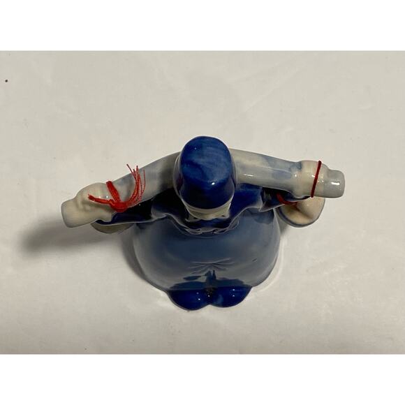 Vintage Figurine of a Dutch lady with two buckets of water, Collectible - Picture 10 of 10